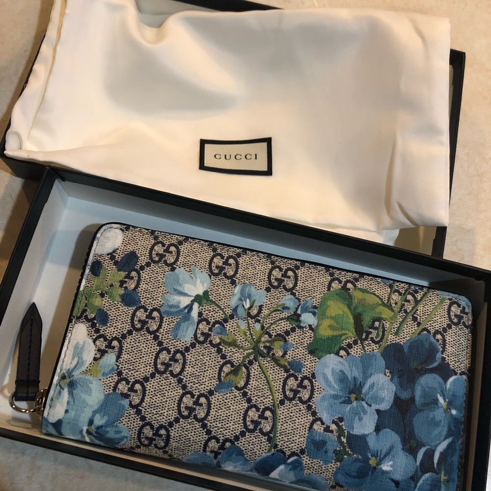Blue Floral Monogram Gucci wallet